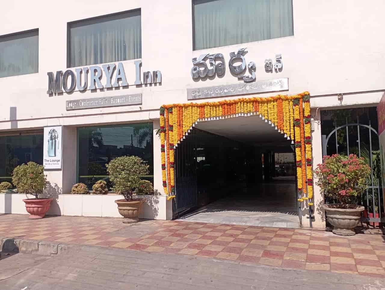 Hotel Mourya Grand
