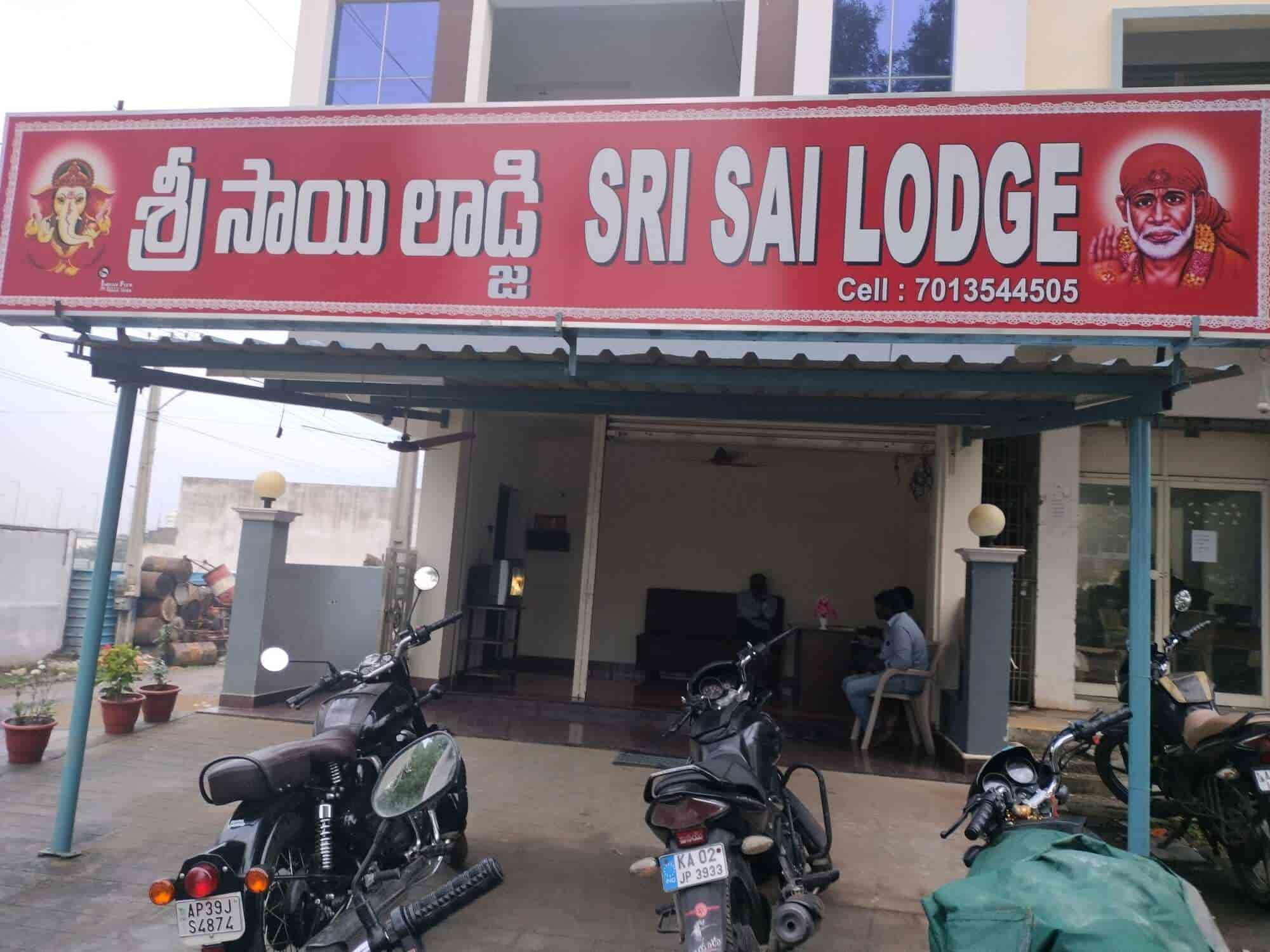 Sri Sai Lodge