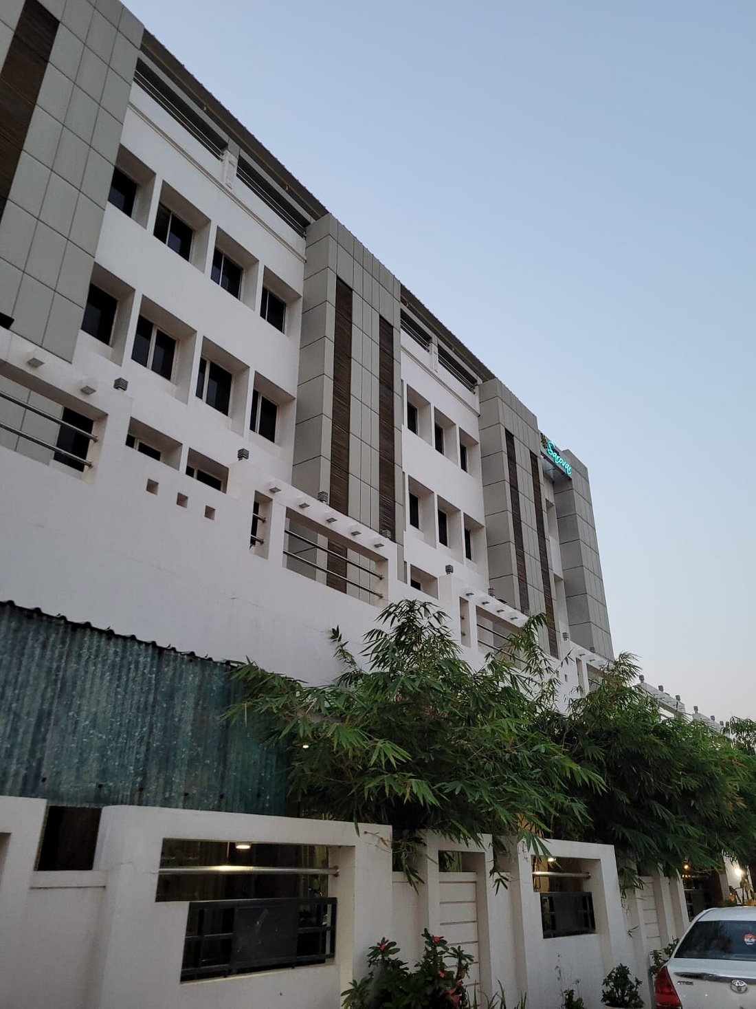 Hotel Sarovar Residency